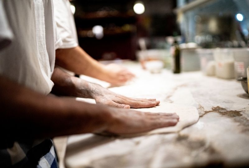 La Pizza Di Luce nápolyi pizza készítés